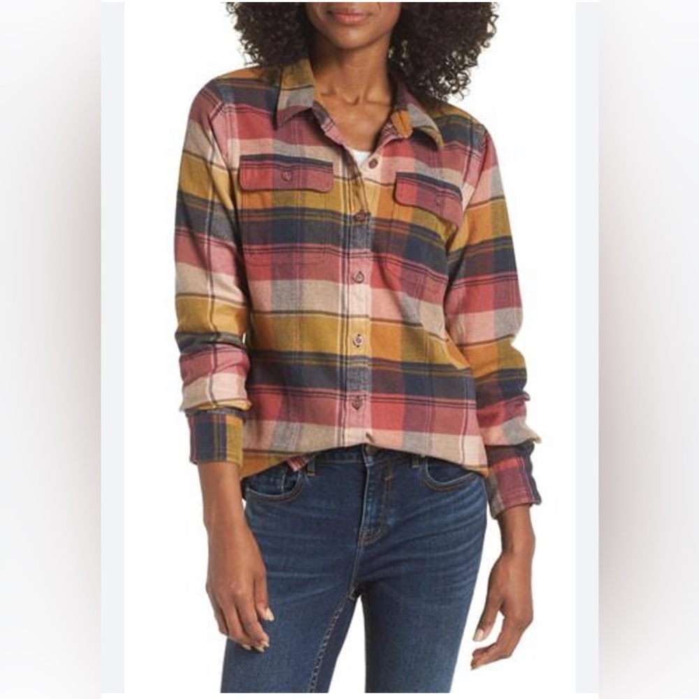 Patagonia fjord pink flannel shirt size small